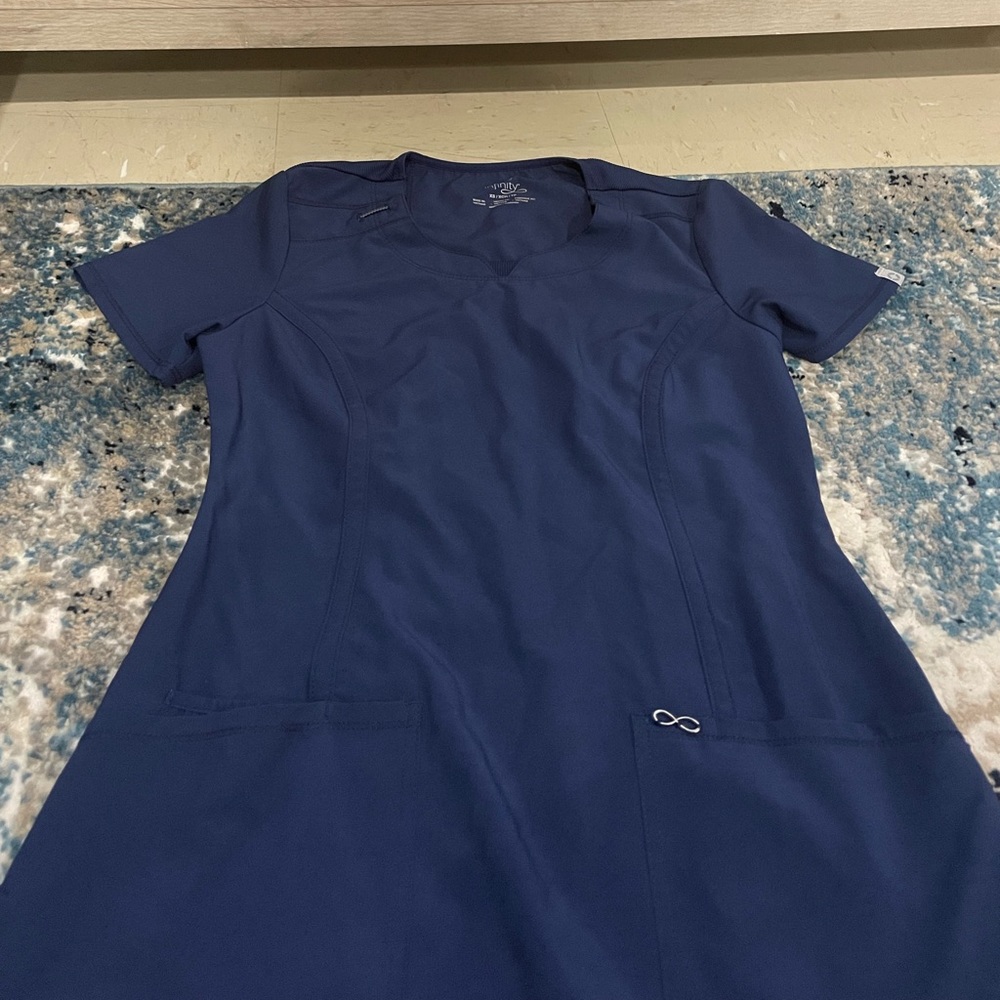 Cherokee Infinity Navy Scrub Top Size XS